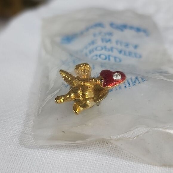 Cherubim Pin 24k gold electroplated with Austrian Crystal NWT - Picture 3 of 3